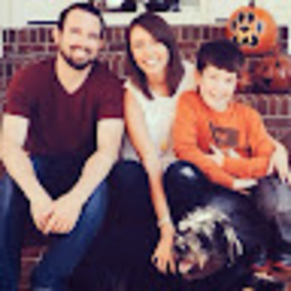 Meet your Posher, Ashley - Picture 1 of 1